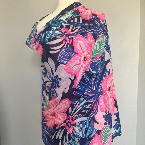Lilly Pulitzer Resort Scarf Sugar Engineered Mambo Wrap High Tide Floral Hibiscu - Picture 1 of 11